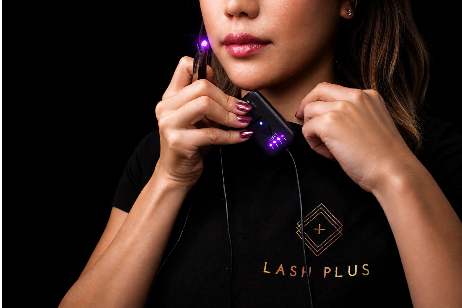 LEDまつげエクステ専門ブランド｜Lash Plus Japan プロ向けLEDグルー・機器